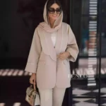 خرید مانتو فری سایز رنگ کرم و لایی کشی شده از مزون بنیکو
