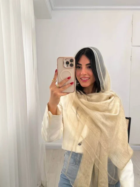 شال لبه تور رنگ کرم
